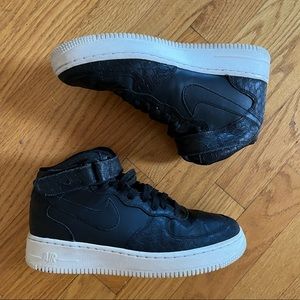 Nike Air Force 1 Mid Black Snake sz 6Y